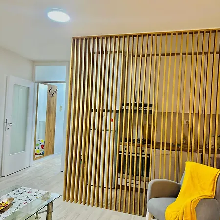 Modern & Cozy In Center -walk Everywhere