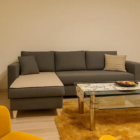 Modern & Cozy In Center -walk Everywhere Daire Saraybosna