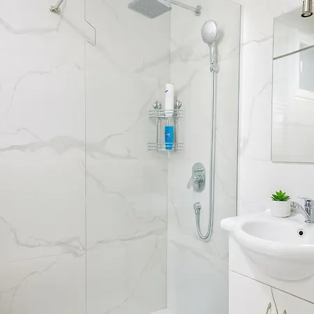 Modern & Cozy In Center - Walk Everywhere - Parking Available Διαμέρισμα