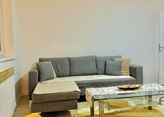 Apartment Modern & Cozy In Center -walk Everywhere *