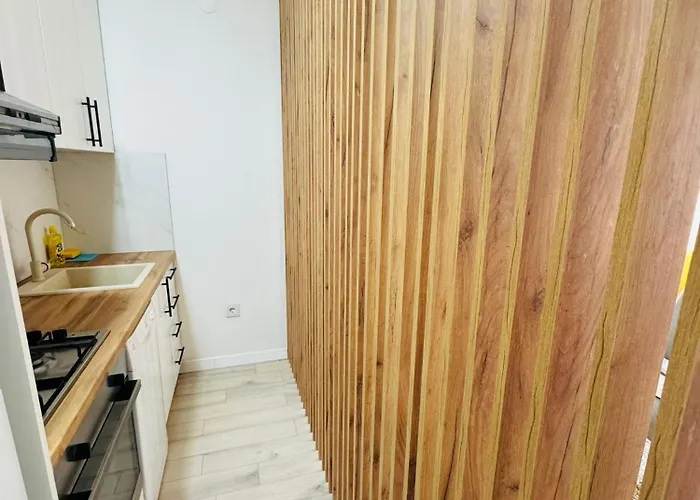 Modern & Cozy In Center -walk Everywhere Saraybosna