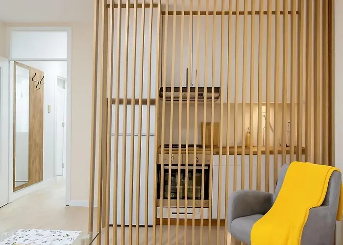 Modern & Cozy In Center -walk Everywhere