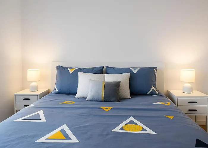 Apartment Modern & Cozy In Center -walk Everywhere *