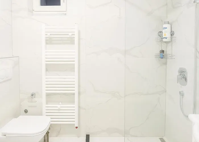 Apartment Modern & Cozy In Center -walk Everywhere Sarajevo