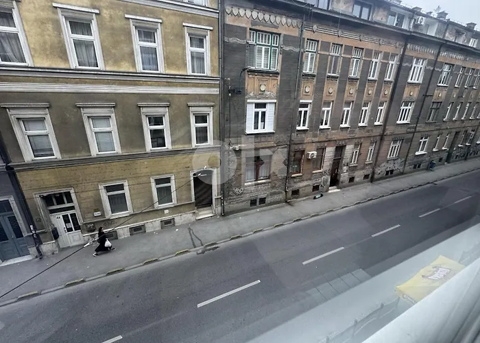 Modern & Cozy In Center -walk Everywhere Daire Saraybosna